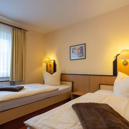 Stadt-Gut-Hotel Siegboot Siegen Exteriör bild